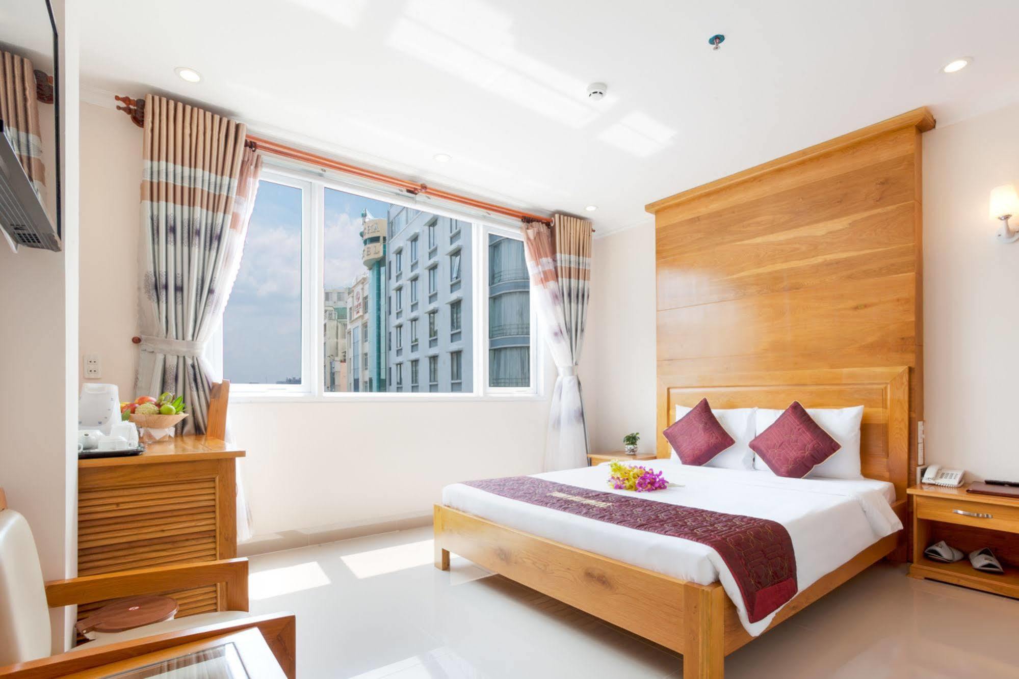 Thien Hai Hotel Хошимин Екстериор снимка